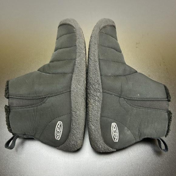 Keen Howser Black Puffer Quilted Pull On Snow Winter Ankle Boots 8 Fur Lined - Picture 7 of 12